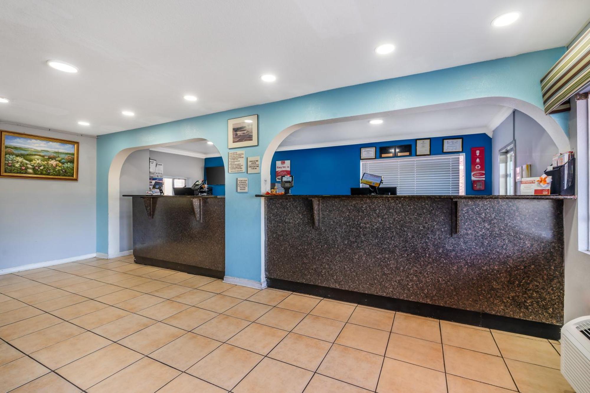 Econo Lodge Inn & Suites I-64 & Us 13 Virginia Beach Exterior foto